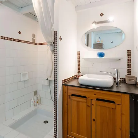 Maison Familiale Climatisee, Acces Wifi, Parking, Proche - Fr-1-409-221 * 플뢰리