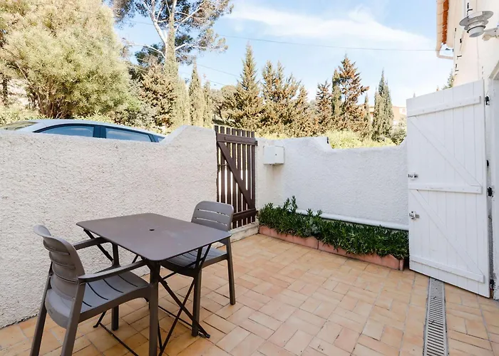 Maison Familiale Climatisee, Acces Wifi, Parking, Proche - Fr-1-409-221