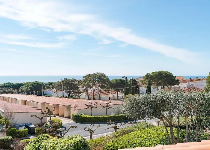 Villa Maison Familiale Climatisee, Acces Wifi, Parking, Proche - Fr-1-409-221