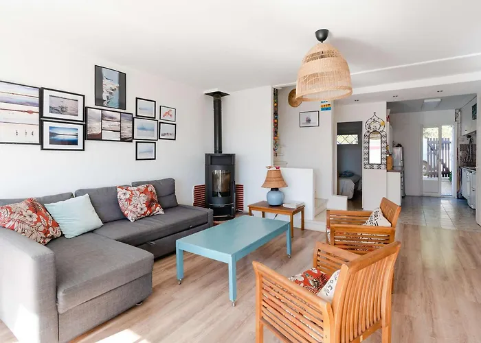 Maison Familiale Climatisee, Acces Wifi, Parking, Proche - Fr-1-409-221 Villa *