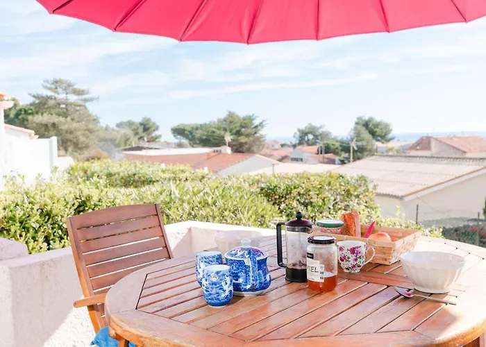 Maison Familiale Climatisee, Acces Wifi, Parking, Proche - Fr-1-409-221 Villa